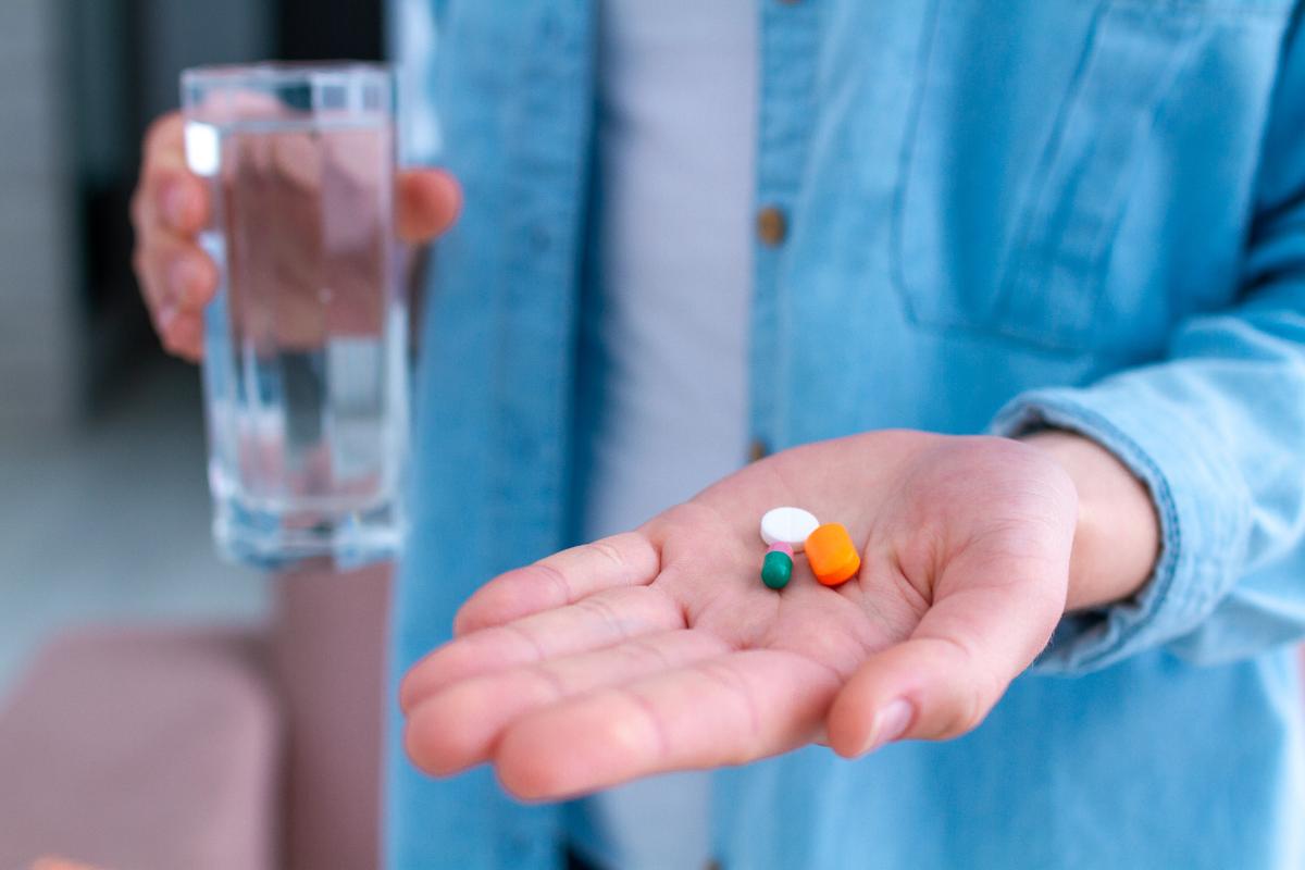 What is Vivitrol and Can it Help_ pills in hand