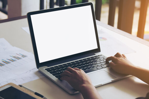 Finding an Intensive Outpatient Program in Florida Person on laptop searching for an intensive outpatient program in Florida